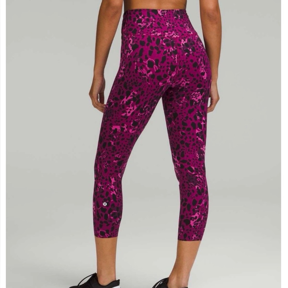 lululemon athletica Base Pace High-Rise Crop 23" Women’s size 14 W6BR5S